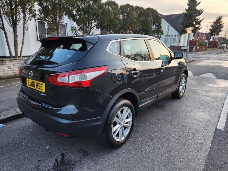 NISSAN QASHQAI