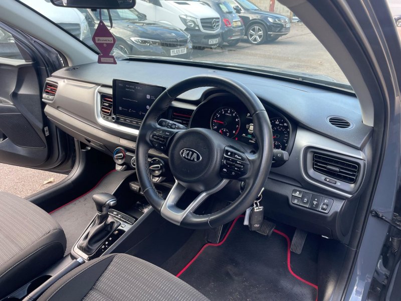 KIA STONIC