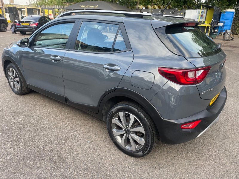 KIA STONIC