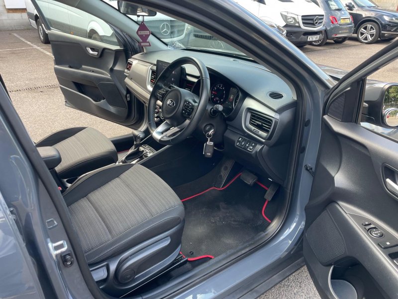 KIA STONIC