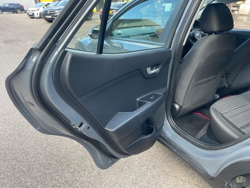 KIA STONIC