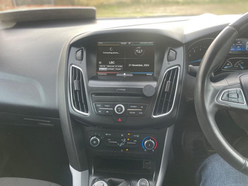 FORD FOCUS