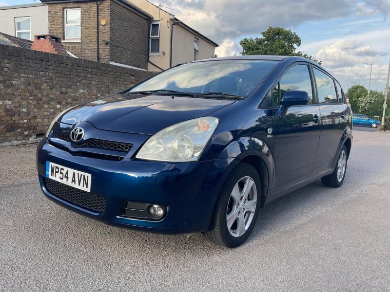 View TOYOTA COROLLA VERSO 1.8 VVT-i T3 5dr