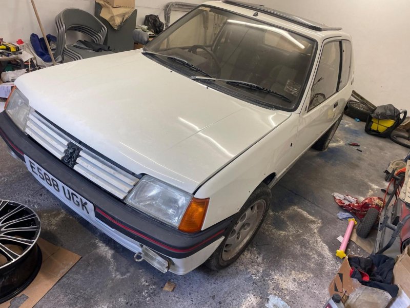 View PEUGEOT 205 1.9 GTi 3dr