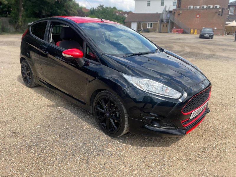 View FORD FIESTA 1.0T EcoBoost Zetec S Euro 6 (s/s) 3dr