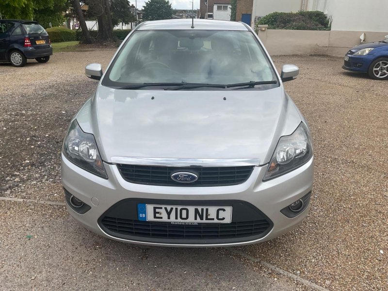 View FORD FOCUS 1.6 Titanium 5dr