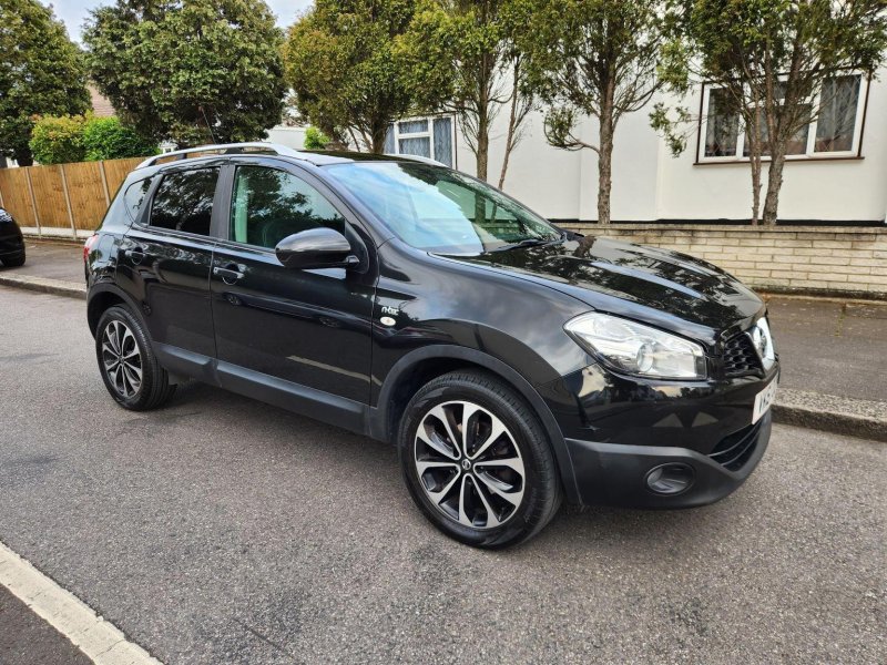 View NISSAN QASHQAI 2.0 dCi n-tec Auto 4WD Euro 5 5dr
