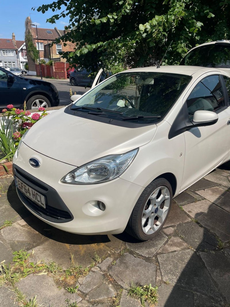 View FORD KA 1.2 Titanium Euro 5 3dr