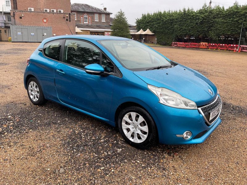 View PEUGEOT 208 1.2 VTi Active Euro 5 3dr