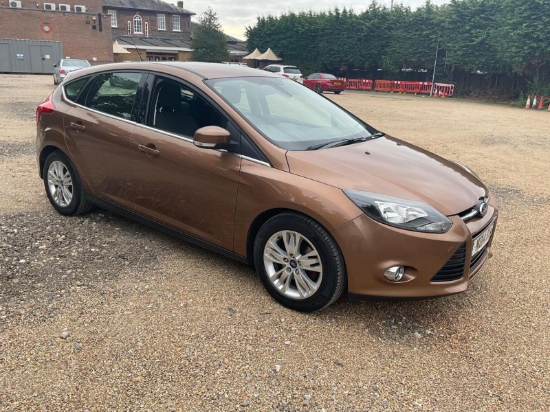 View FORD FOCUS 1.6 Titanium Navigator Powershift Euro 5 5dr