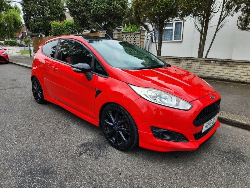 View FORD FIESTA 1.0T EcoBoost Zetec S Red Edition Euro 5 (s/s) 3dr