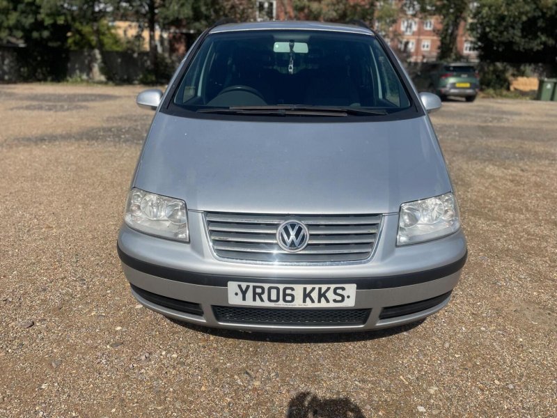 View VOLKSWAGEN SHARAN 1.9 TDI PD SE 5dr